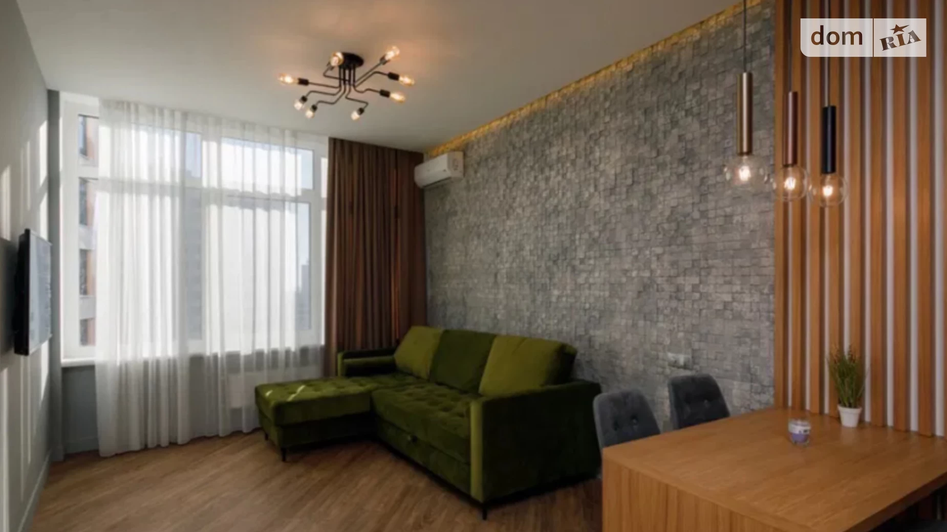 Продається 1-кімнатна квартира 37 кв. м у Одесі, вул. Каманіна