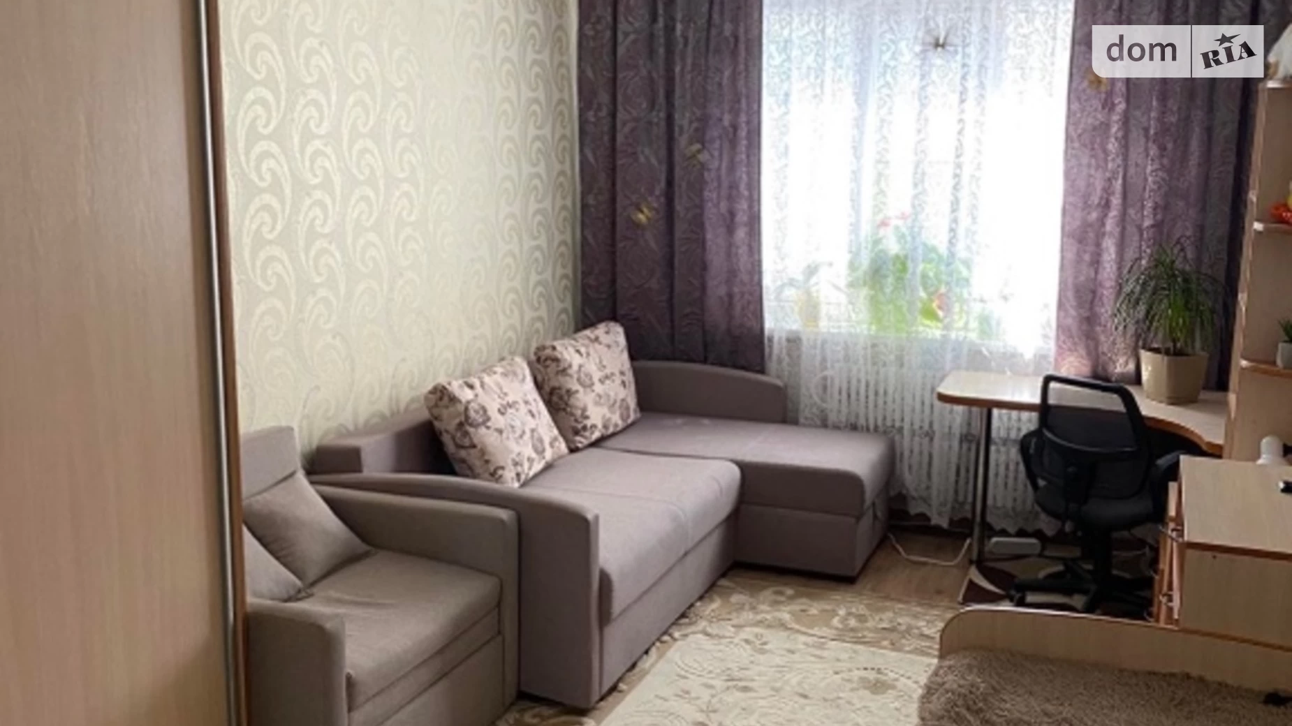 Продается 1-комнатная квартира 40 кв. м в Хмельницком, ул. Панаса Мирного, 28