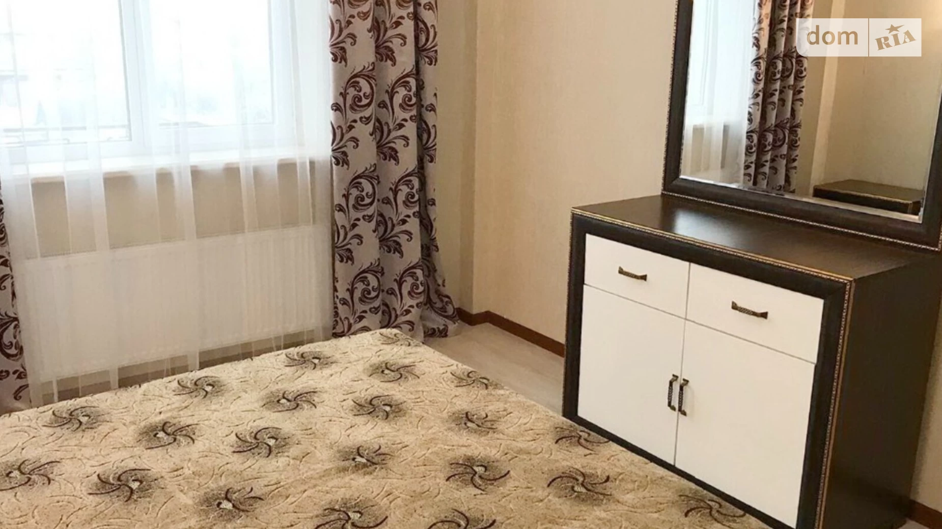 Продается 2-комнатная квартира 60 кв. м в Одессе, ул. Маршала Малиновского