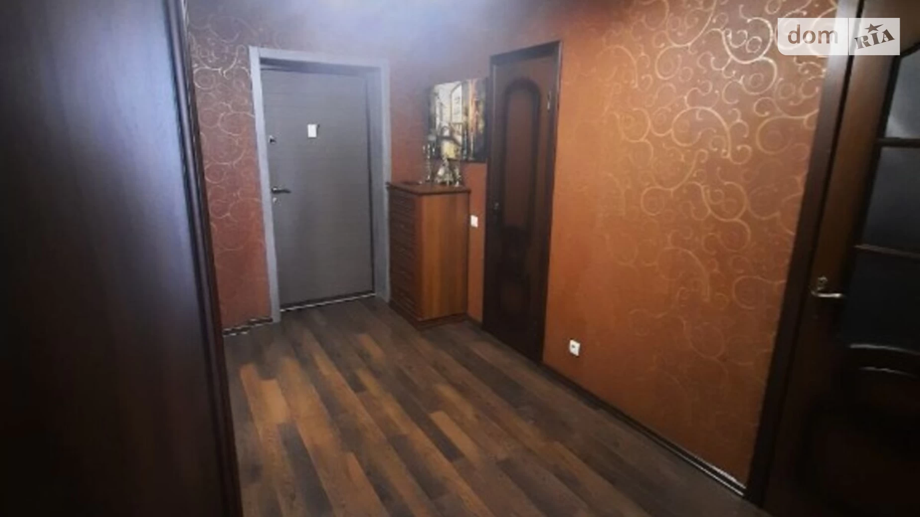 Продается 1-комнатная квартира 64 кв. м в Киеве, проспект Лобановського, 4Г