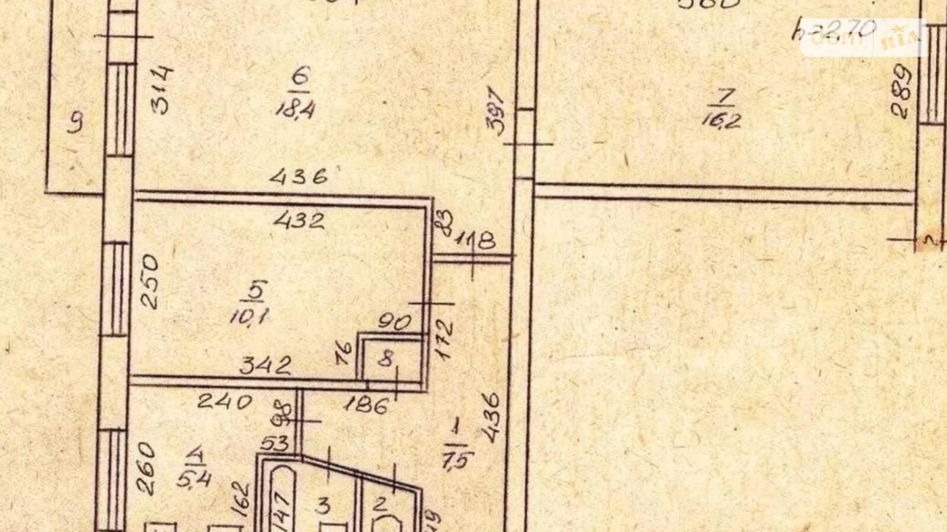 Продається 3-кімнатна квартира 61.8 кв. м у Одесі, вул. Цегельна