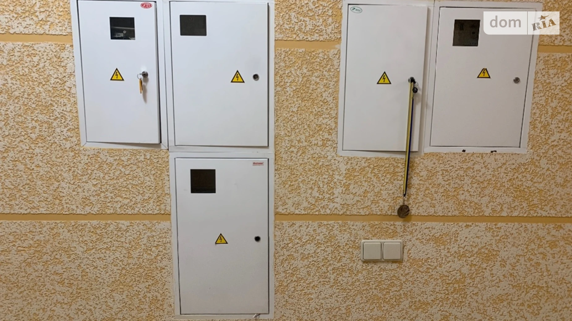 Сдается в аренду офис 220 кв. м в бизнес-центре, цена: 2640 $ - фото 3