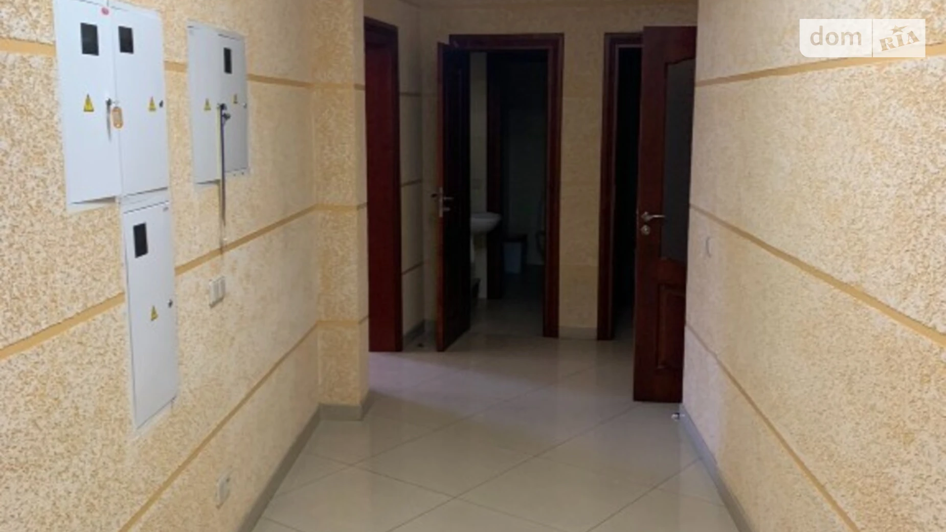 Сдается в аренду офис 220 кв. м в бизнес-центре, цена: 2640 $ - фото 4