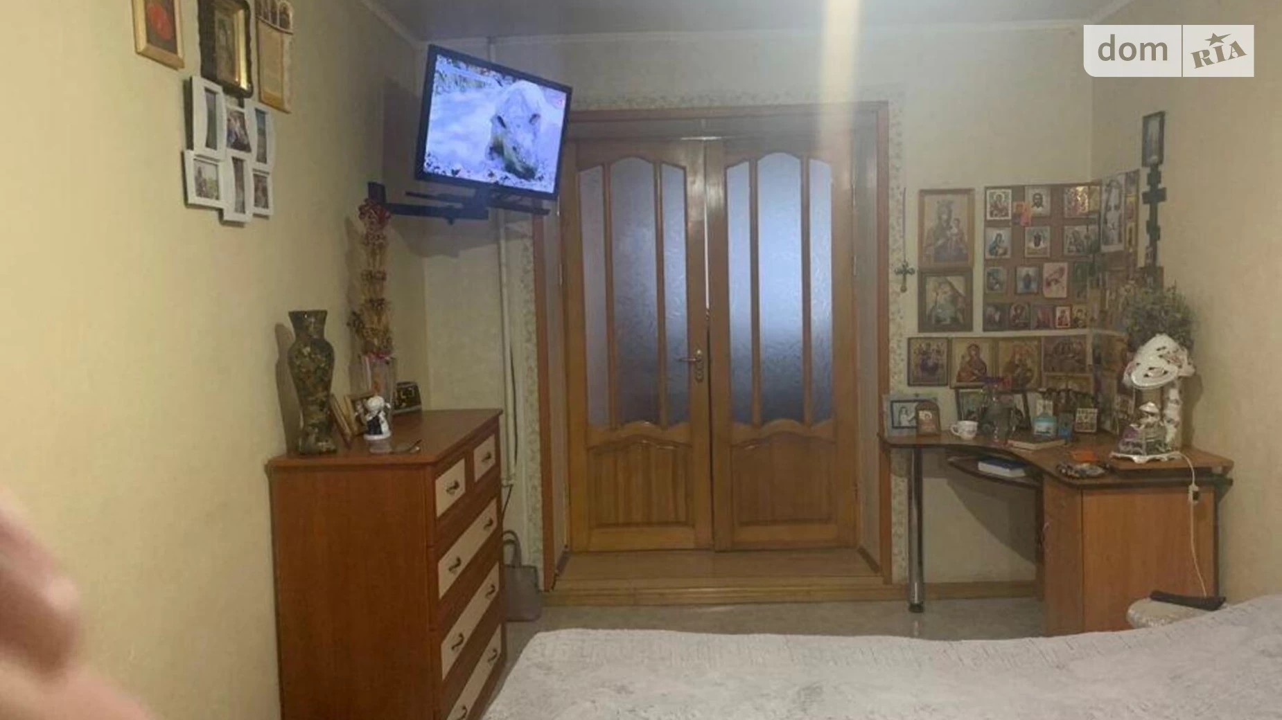 Продается 3-комнатная квартира 84 кв. м в Одессе, ул. Махачкалинская, 10