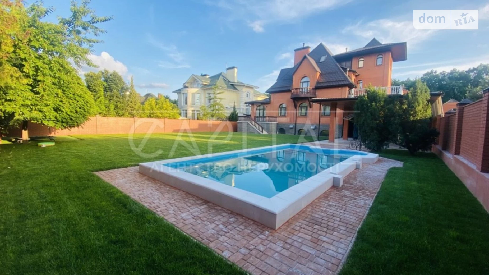 Продается дом на 3 этажа 544 кв. м с бассейном, цена: 1500000 $ - фото 2