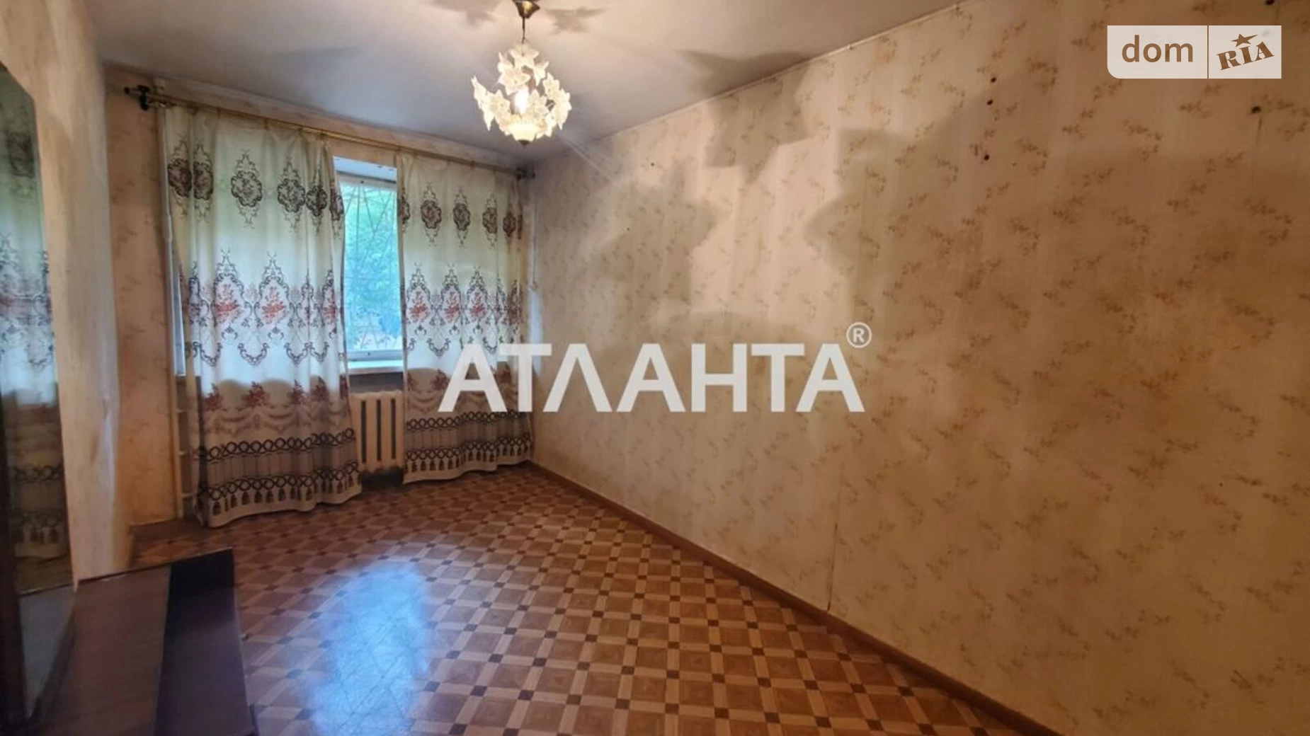 Продається 3-кімнатна квартира 61.7 кв. м у Одесі, просп. Академіка Глушка