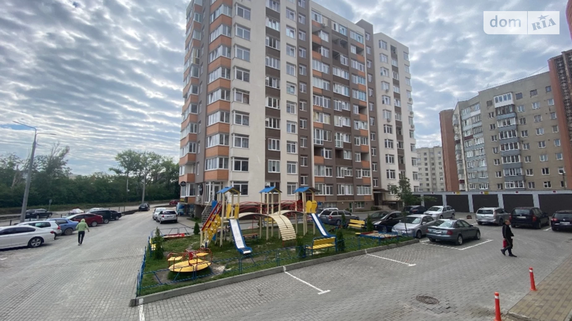 2-кімнатна квартира 78 кв. м у Тернополі, вул. Київська, 8А - фото 2