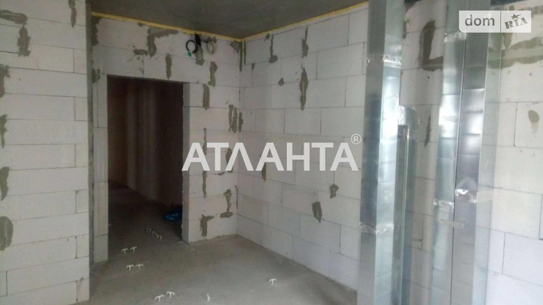 Продается 2-комнатная квартира 52 кв. м в Крыжановке, ул. Академика Сахарова