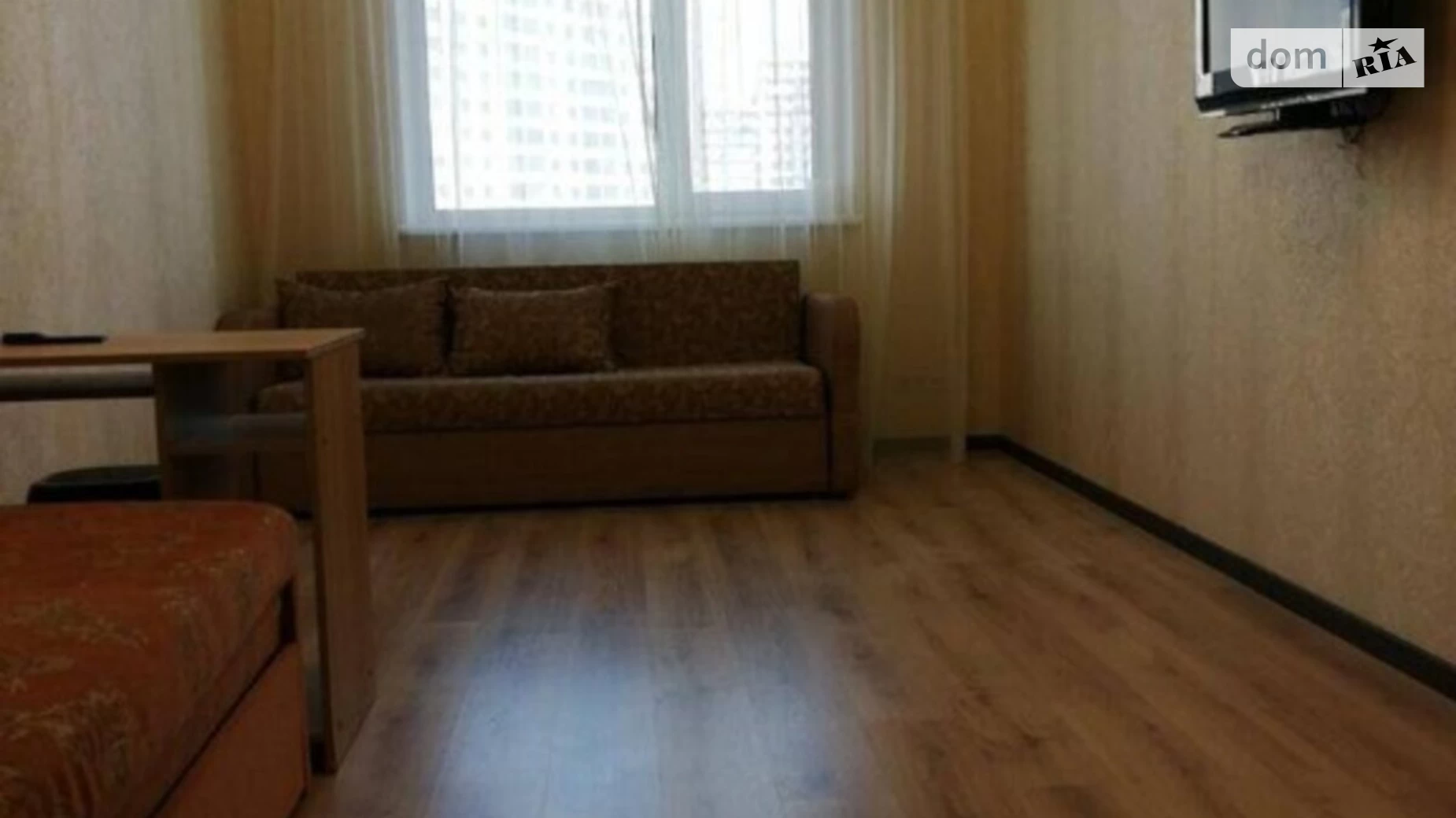 Продається 1-кімнатна квартира 44 кв. м у Одесі, вул. Перлинна