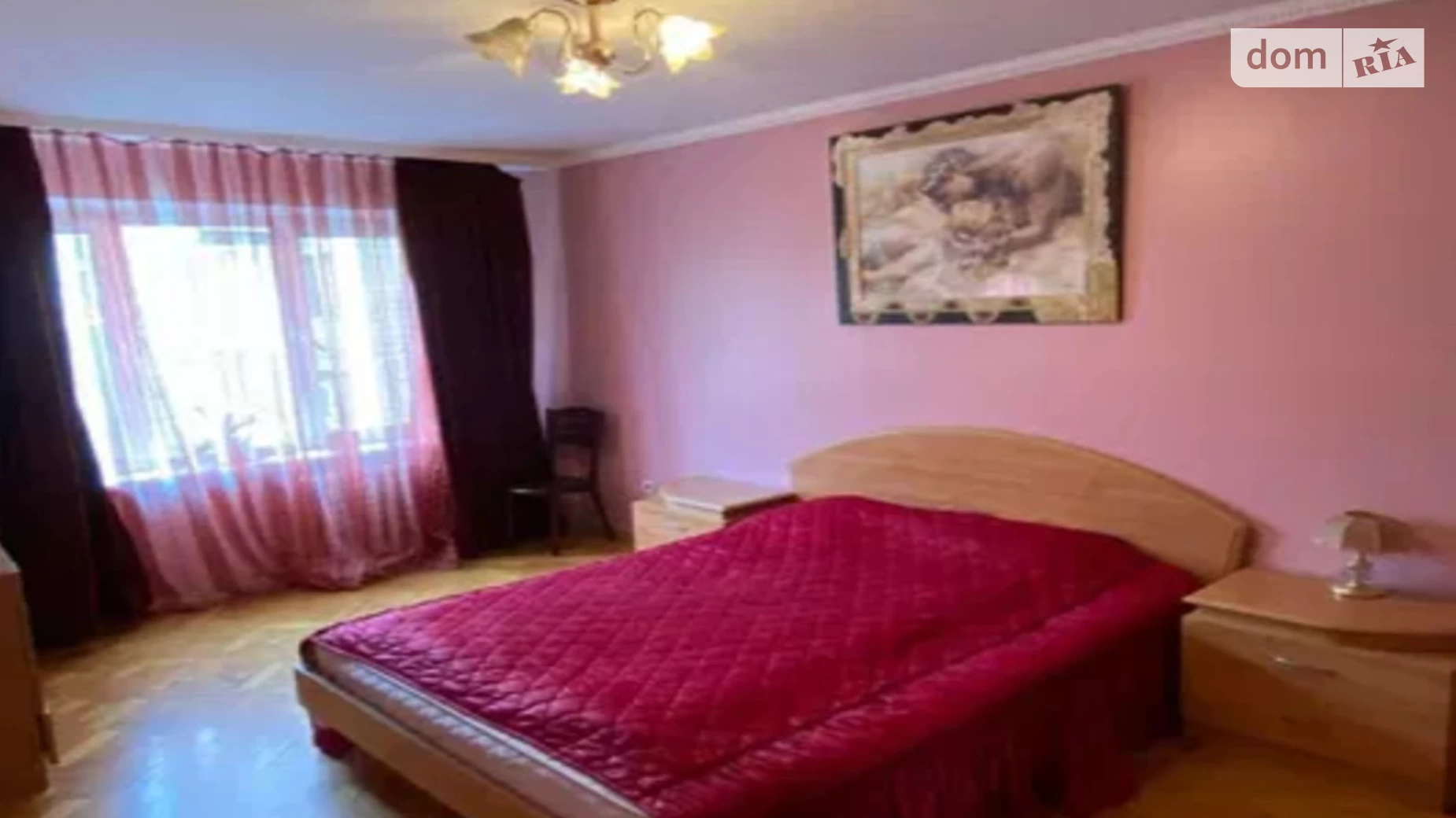 Продается 3-комнатная квартира 102 кв. м в Одессе, просп. Академика Глушко