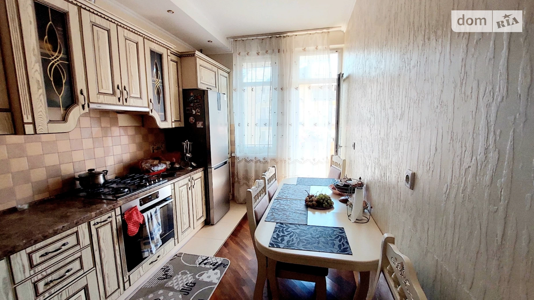 Продается 2-комнатная квартира 72 кв. м в Ужгороде, ул. Хиры Александра, 1 - фото 4