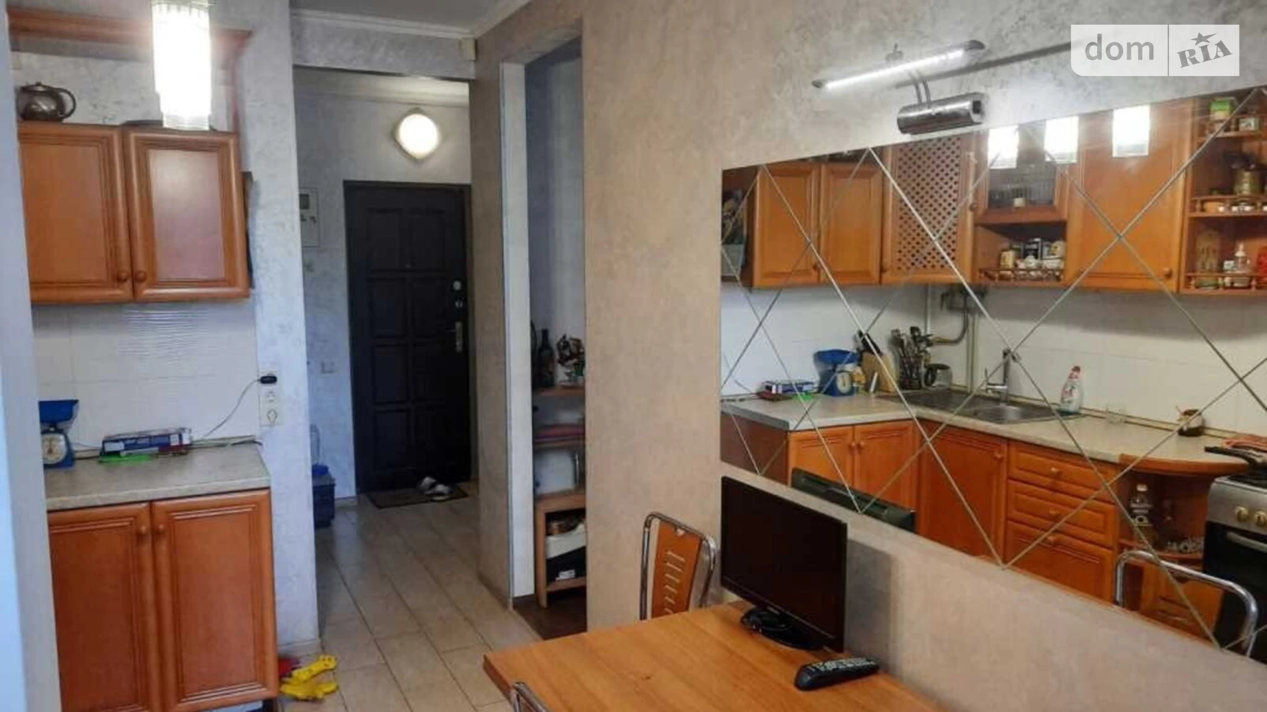 Продается 1-комнатная квартира 40 кв. м в Полтаве, ул. Коряка Дмитрия - фото 3