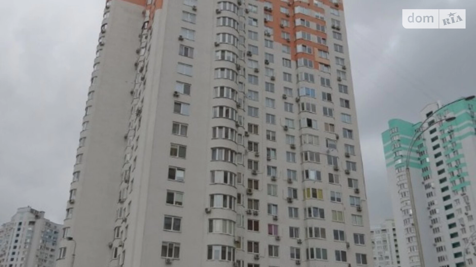 Продается 4-комнатная квартира 106 кв. м в Киеве, ул. Чавдар Елизаветы, 9