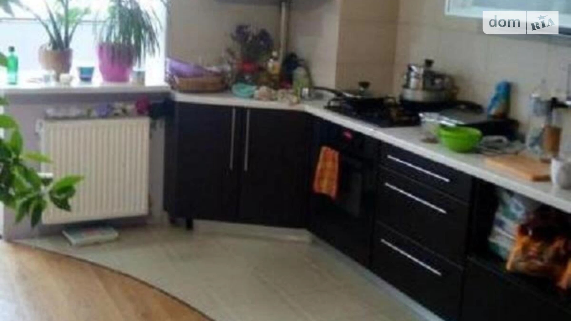 Продается 3-комнатная квартира 93 кв. м в Одессе, ул. Академика Сахарова, 36