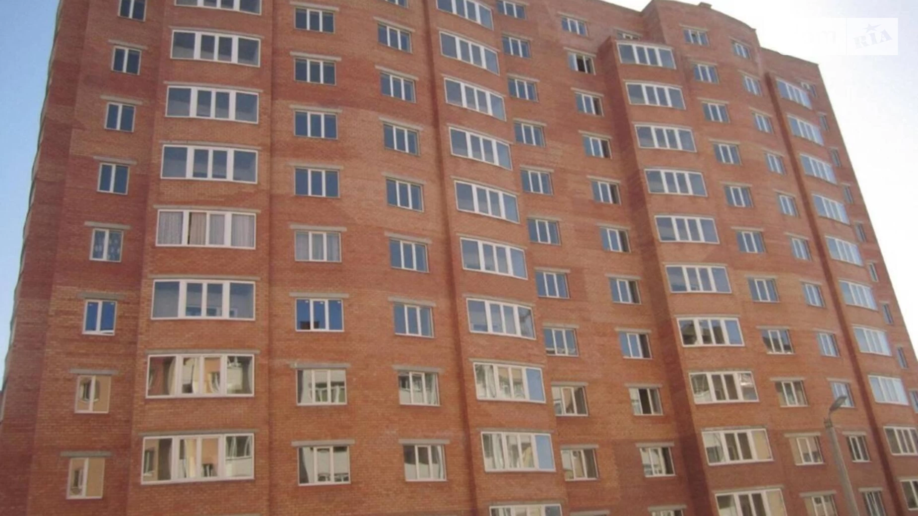 Продается 1-комнатная квартира 64 кв. м в Черноморске, ул. Парусная