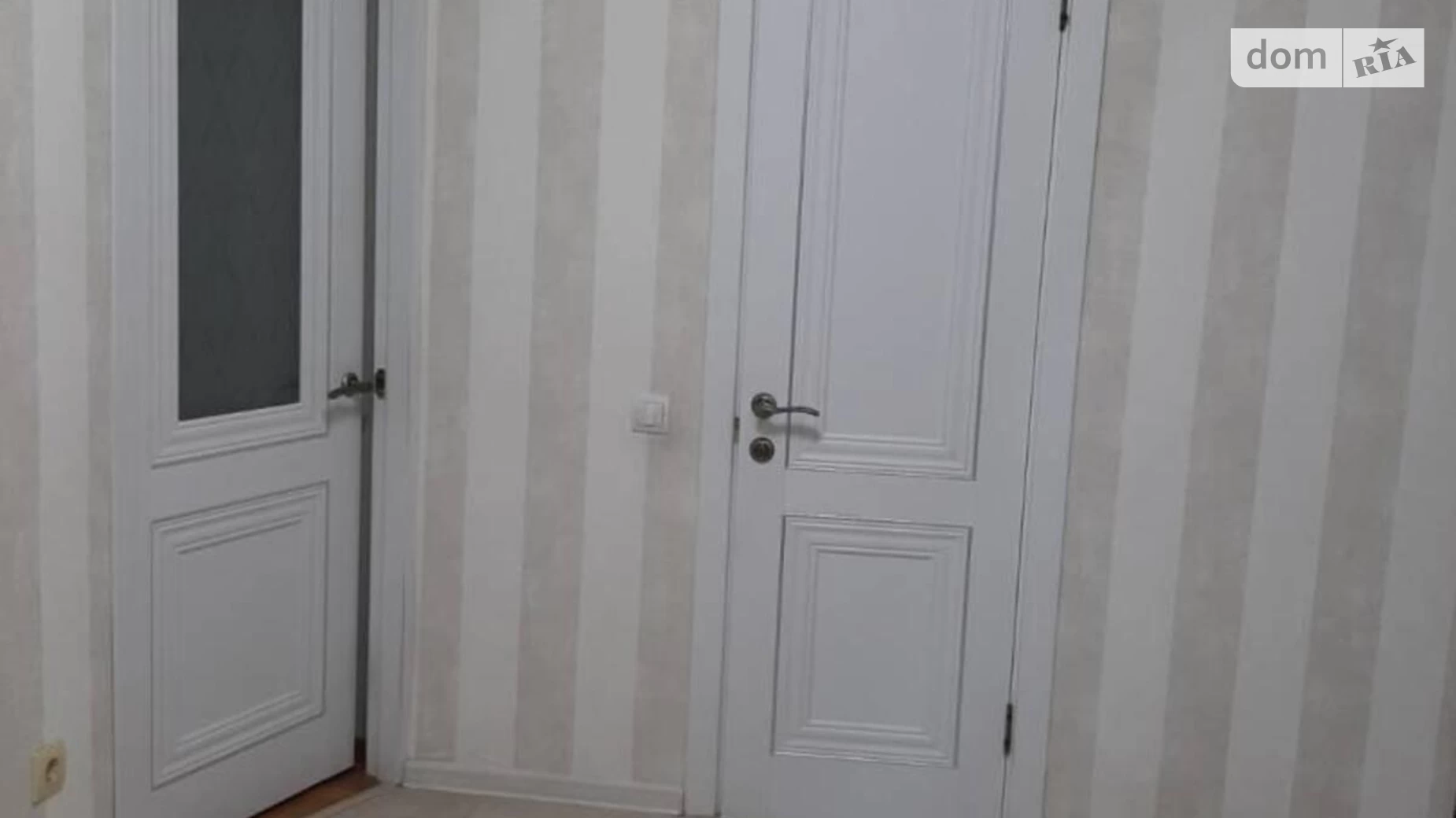 Продается 2-комнатная квартира 75 кв. м в Черноморске, ул. Парусная - фото 2