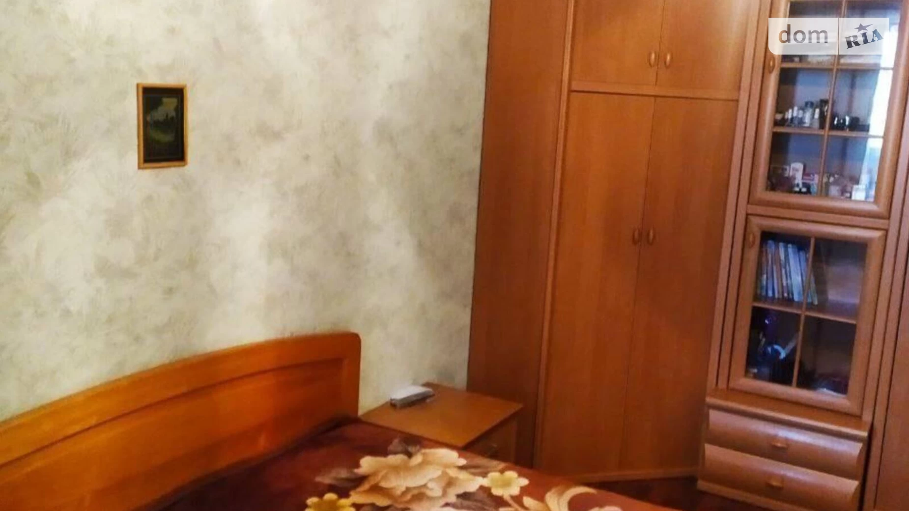 Продается 2-комнатная квартира 51.5 кв. м в Черноморске, ул. Виталия Шума
