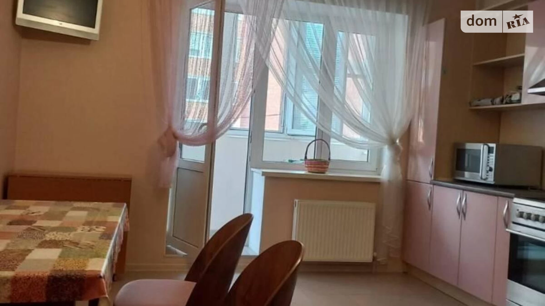 Продается 2-комнатная квартира 80 кв. м в Черноморске, ул. Парусная - фото 2