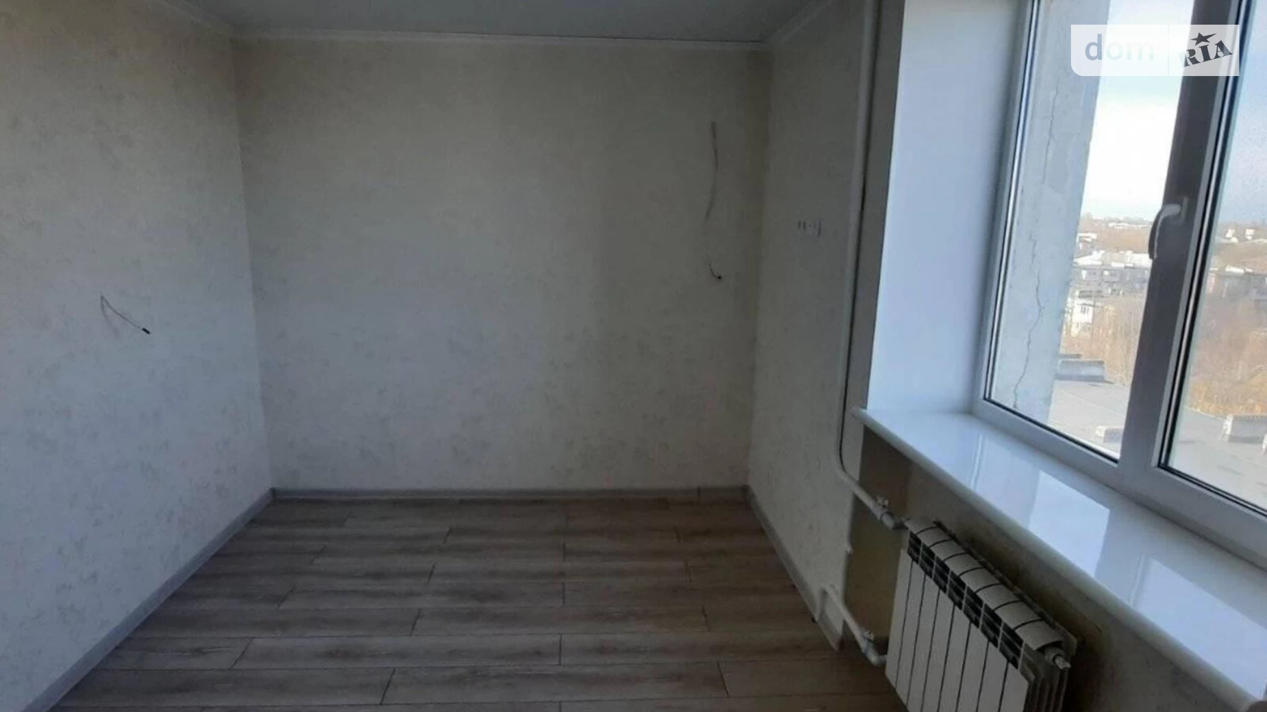 Продается 3-комнатная квартира 66.3 кв. м в Черноморске, ул. Данченко