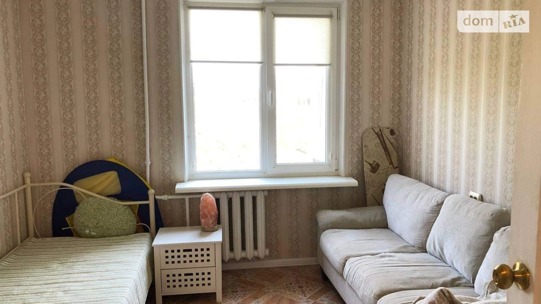Продается 2-комнатная квартира 43.6 кв. м в Черноморске, ул. Александрийская, +