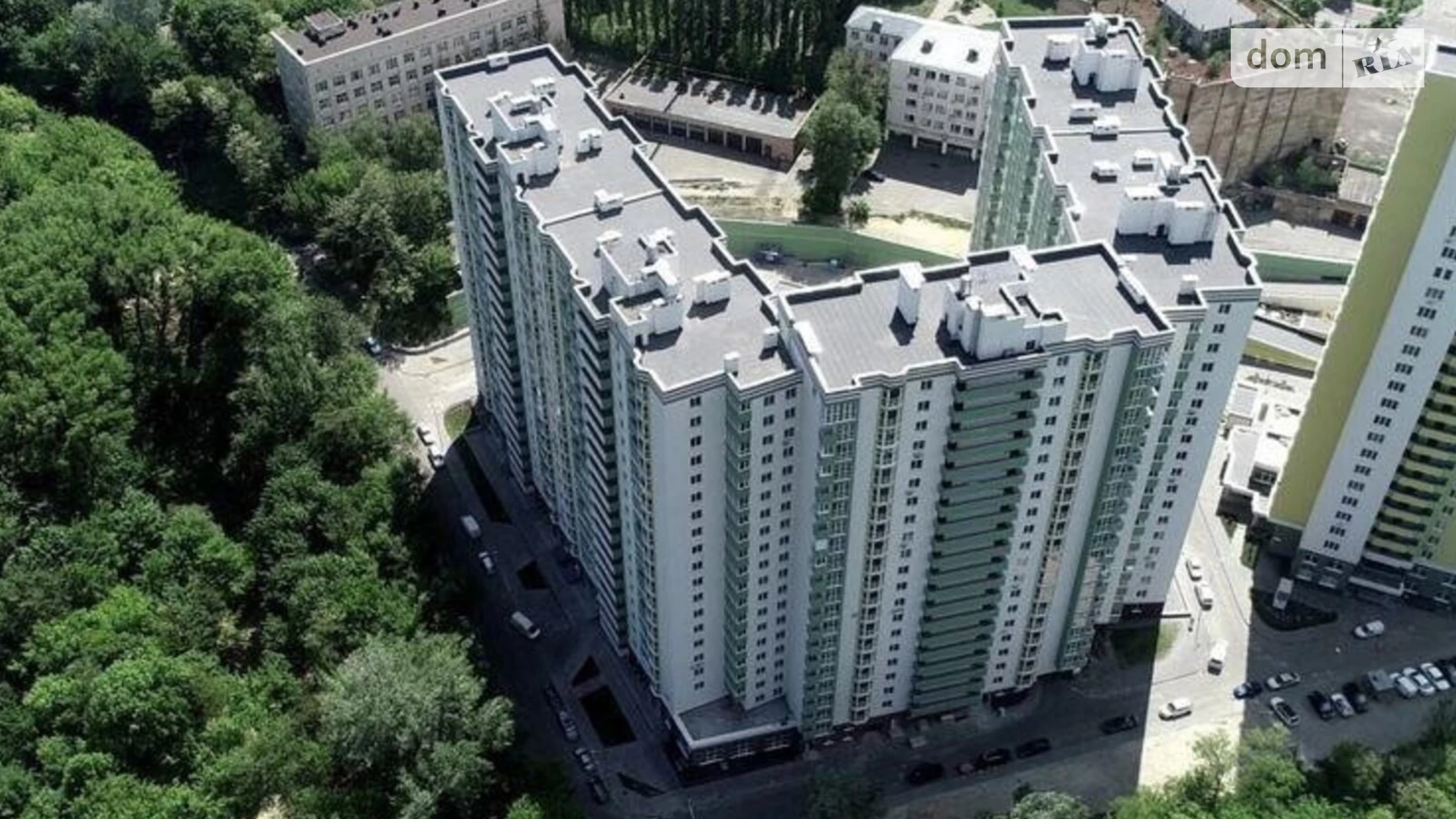 Продается 1-комнатная квартира 43 кв. м в Киеве, ул. Герцена, 35