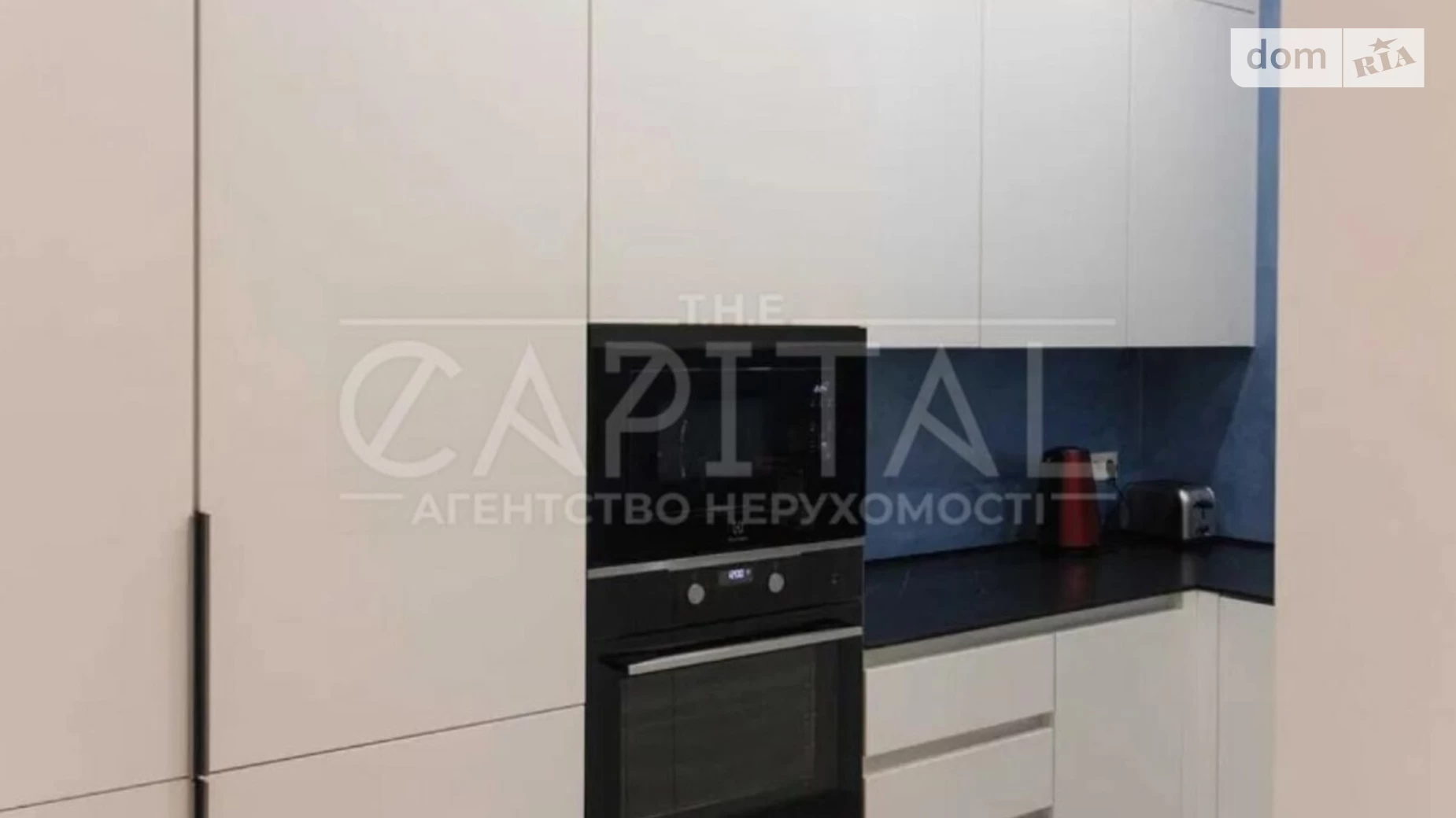 Продается 2-комнатная квартира 72 кв. м в Киеве, пер. Лабораторный