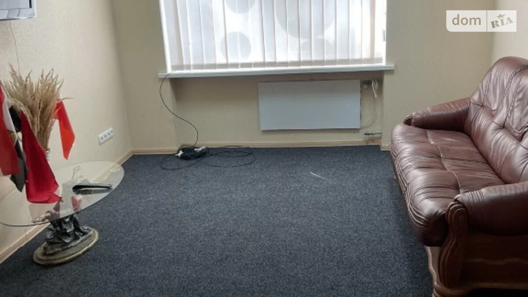 Продается офис 36.4 кв. м в бизнес-центре, цена: 45000 $ - фото 3