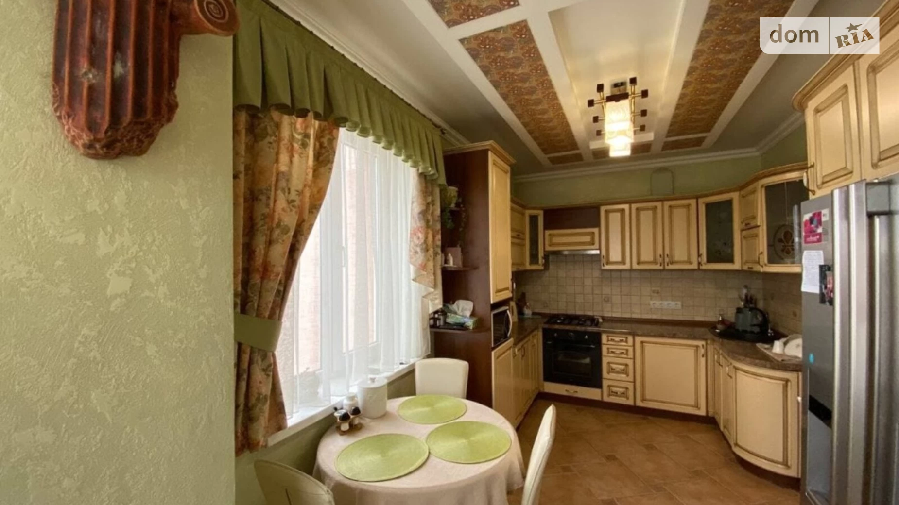 Продается 3-комнатная квартира 86.4 кв. м в Никитинцах, ул. Дзивинского