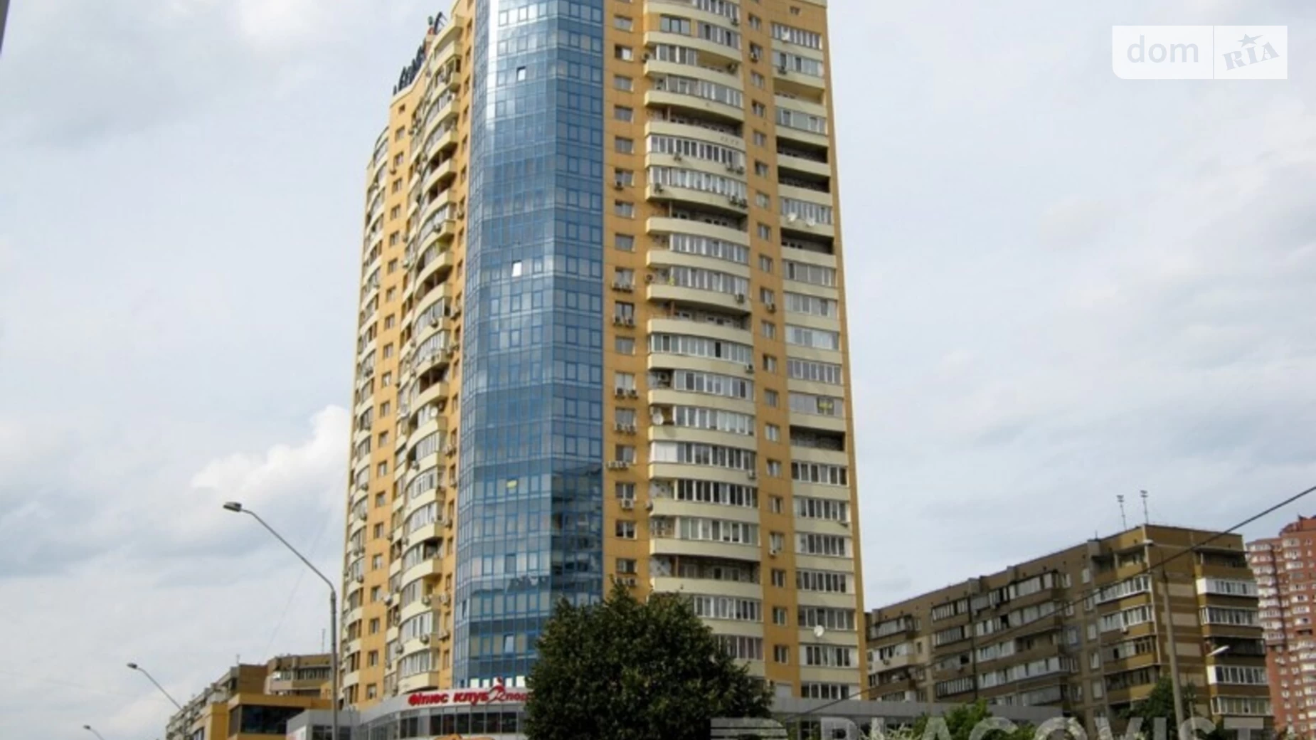 Продается 3-комнатная квартира 113 кв. м в Киеве, просп. Петра Григоренко, 23