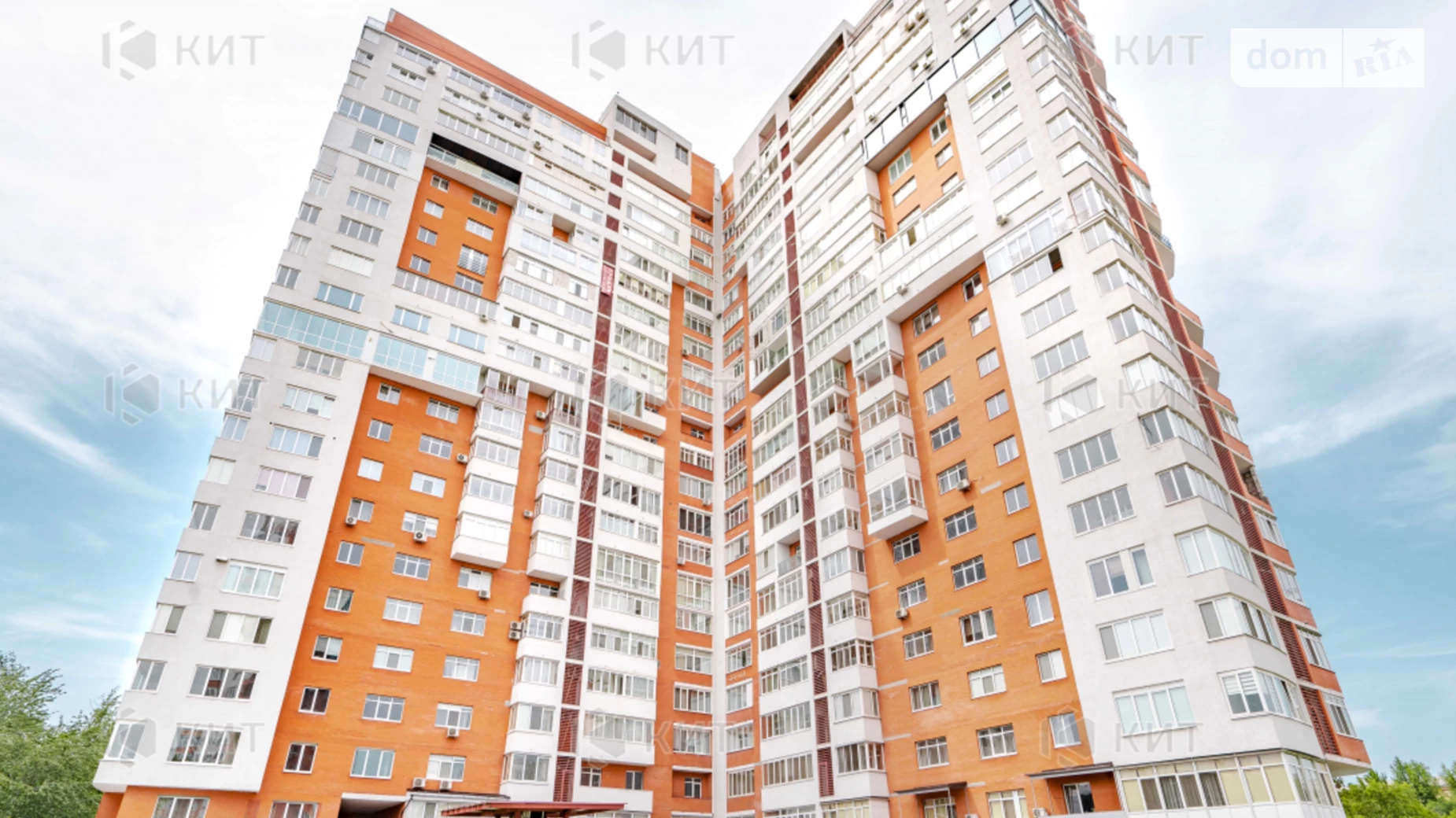 Продается 4-комнатная квартира 255 кв. м в Харькове, ул. Культуры, 22Б