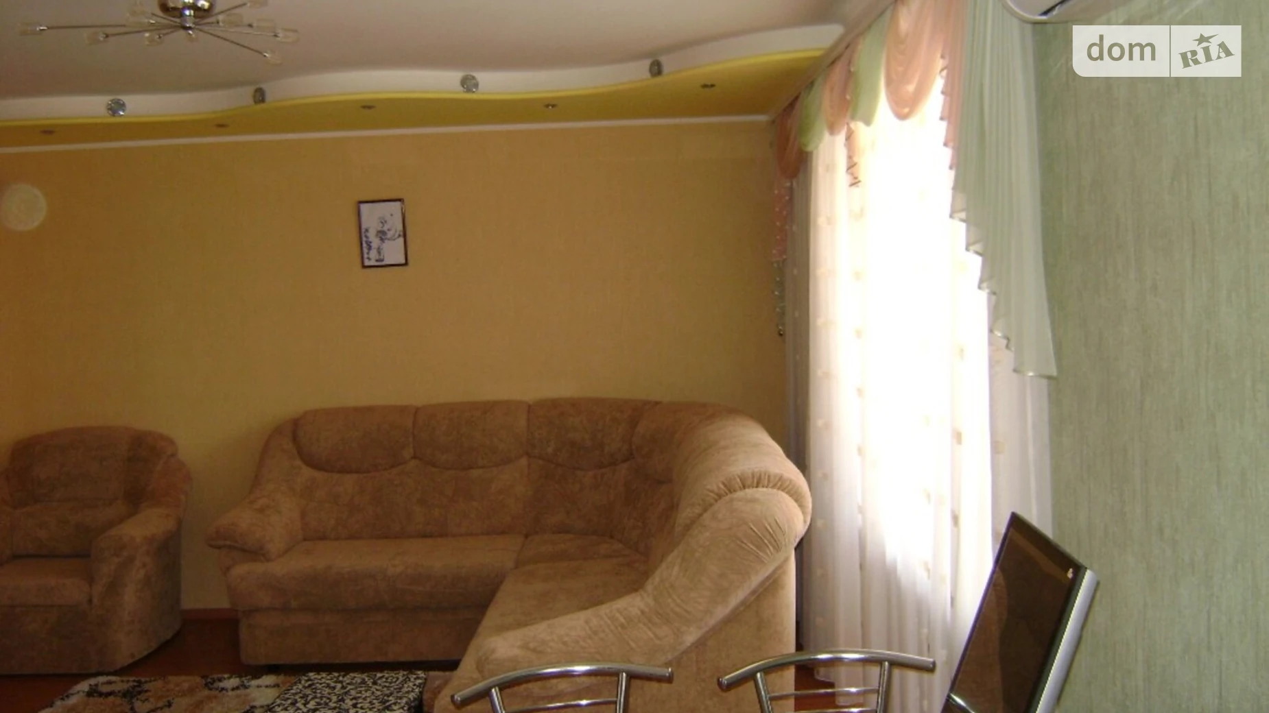 Сдается в аренду 3-комнатная квартира 73.4 кв. м в Полтаве, бул. Хмельницкого Богдана, 12Б - фото 2