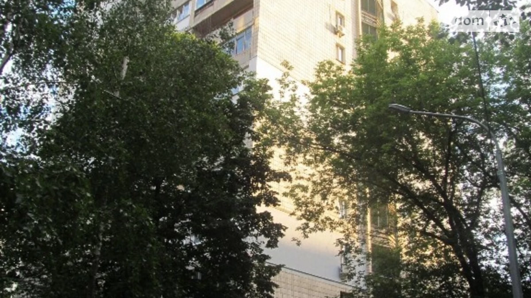 Продается 2-комнатная квартира 87 кв. м в Киеве, ул. Митрополита Василия Липковского(Урицкого), 19