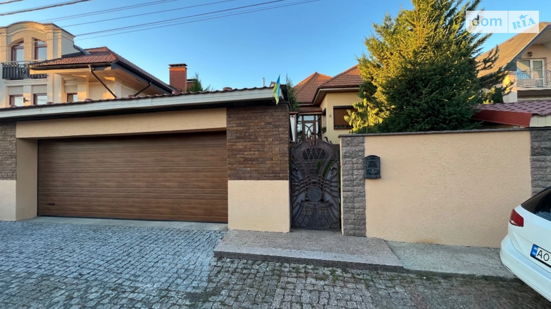 Продается дом на 2 этажа 300 кв. м с мебелью, цена: 350000 $ - фото 2