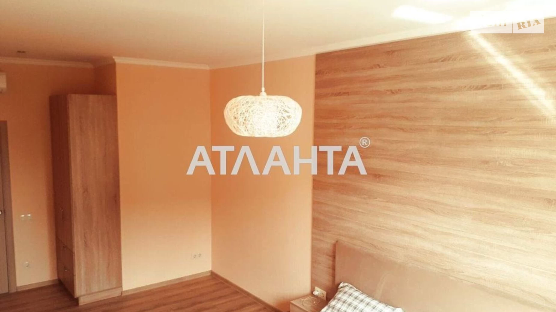 Продается 1-комнатная квартира 73 кв. м в Одессе, плато Гагаринское, 5/2 - фото 3
