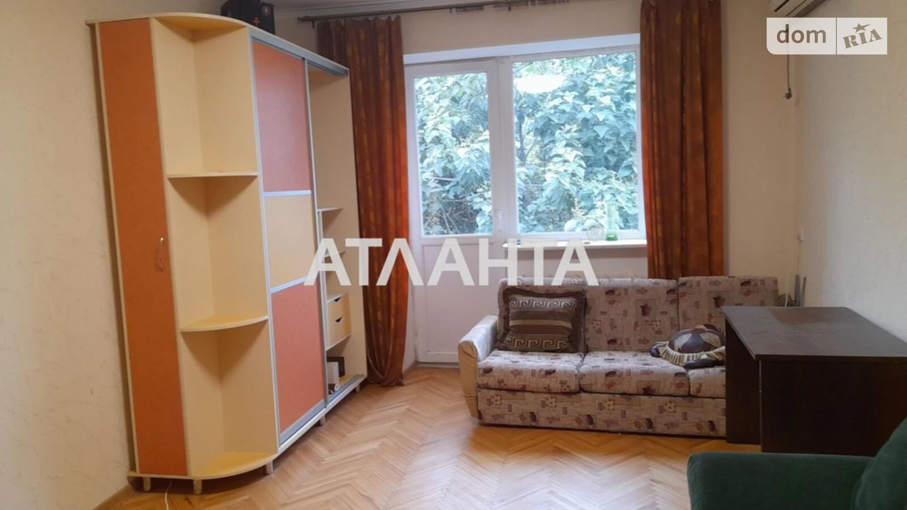 Продається 3-кімнатна квартира 60 кв. м у Одесі, просп. Гагаріна