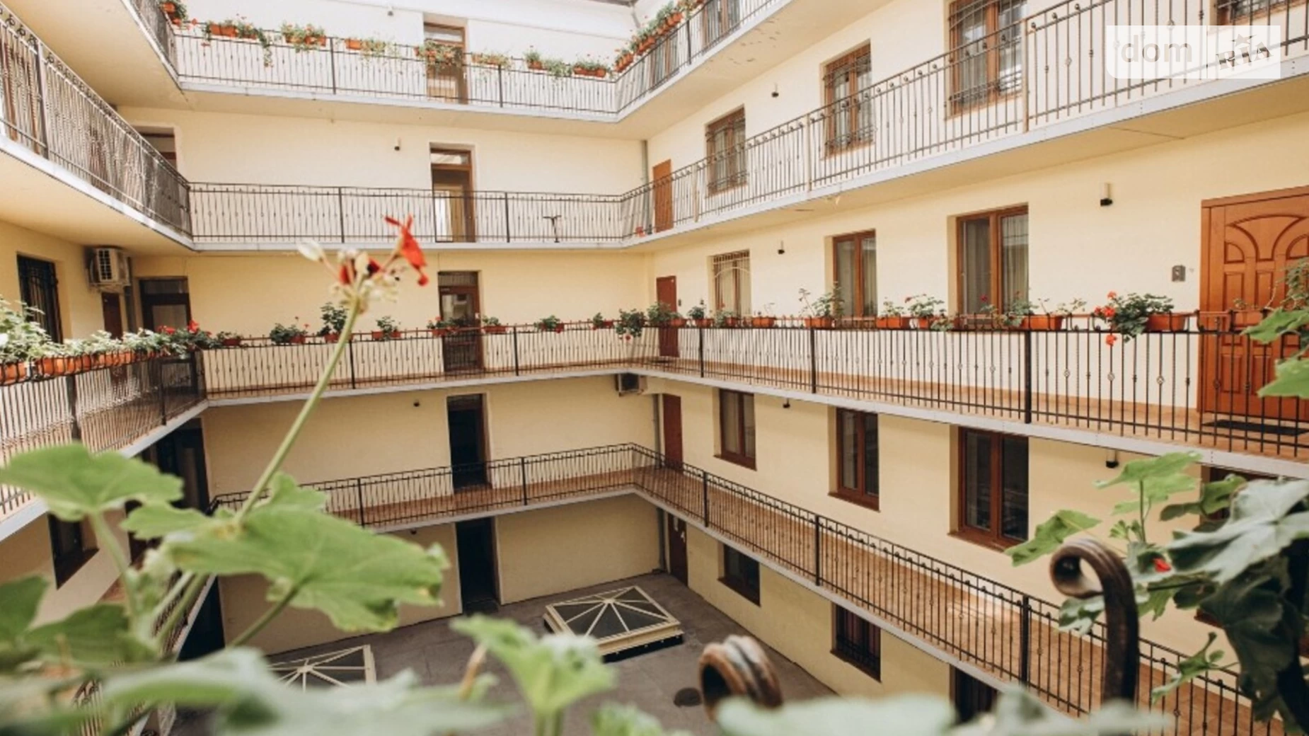 Продается 3-комнатная квартира 126 кв. м в Ивано-Франковске, пл. Рынок, 1 - фото 4
