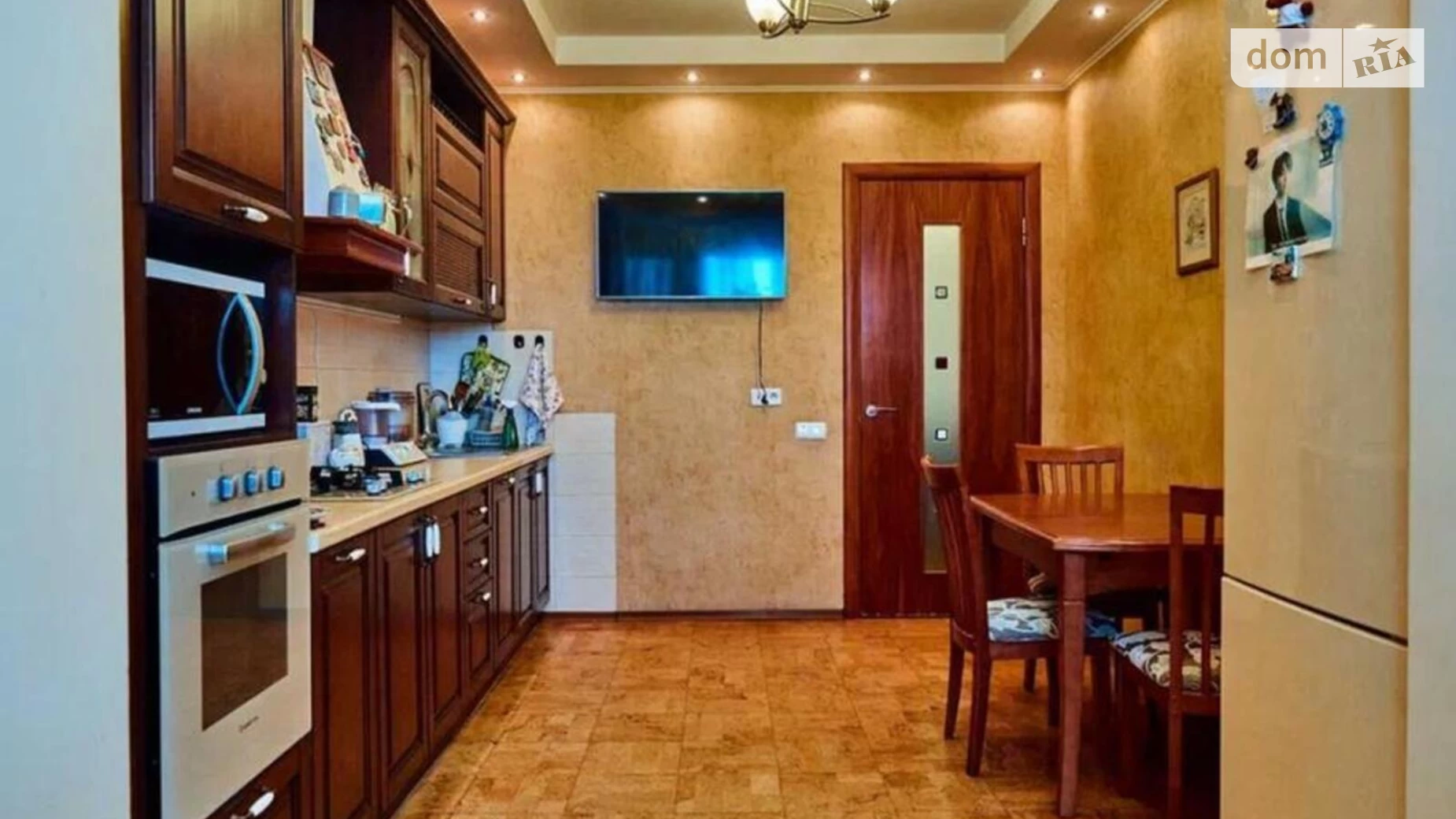 Продається 4-кімнатна квартира 129 кв. м у Дніпрі, вул. Алана Шепарда(Суворова)