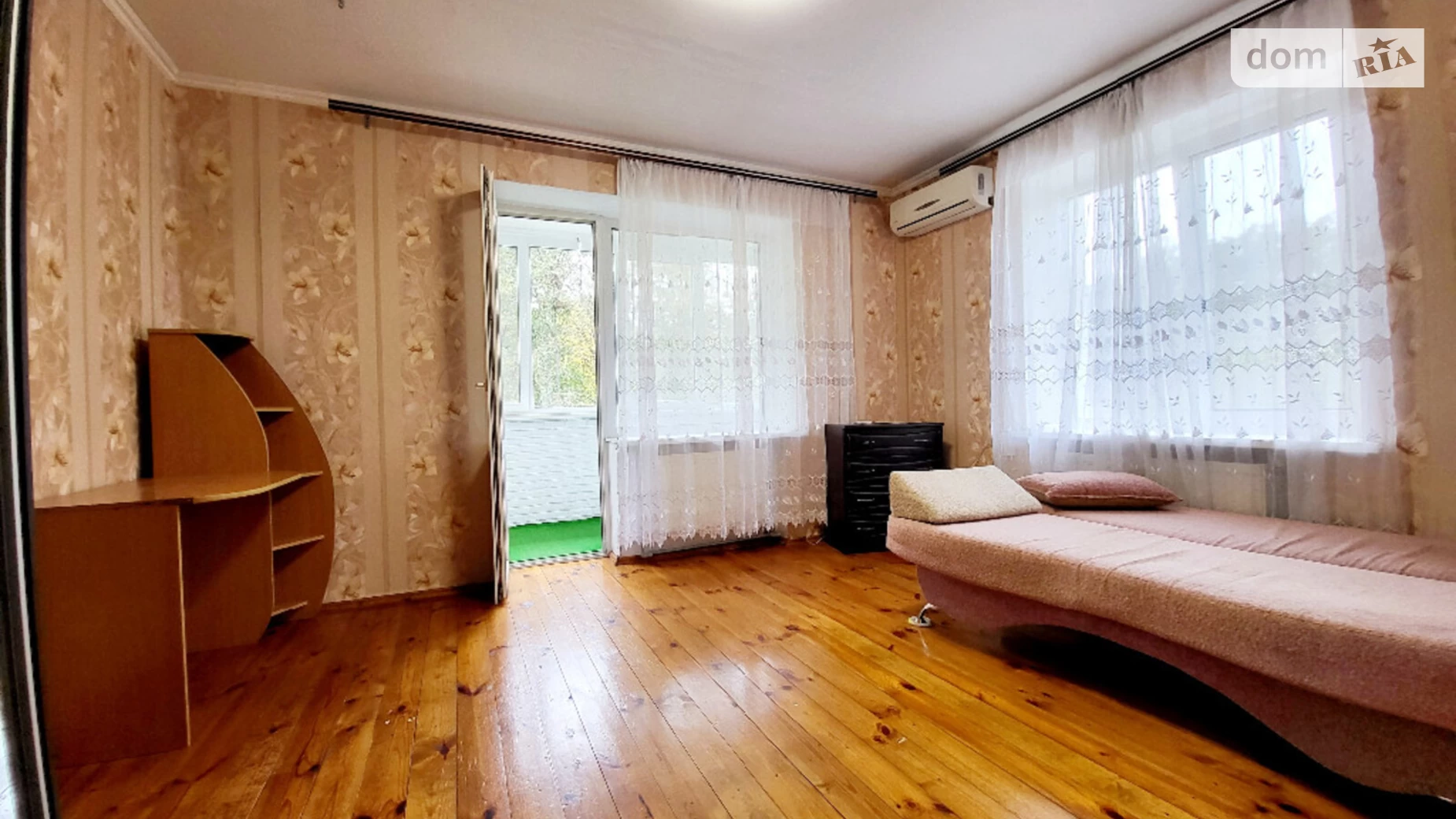 Продається 1-кімнатна квартира 36 кв. м у Ірпені, вул. Матросова