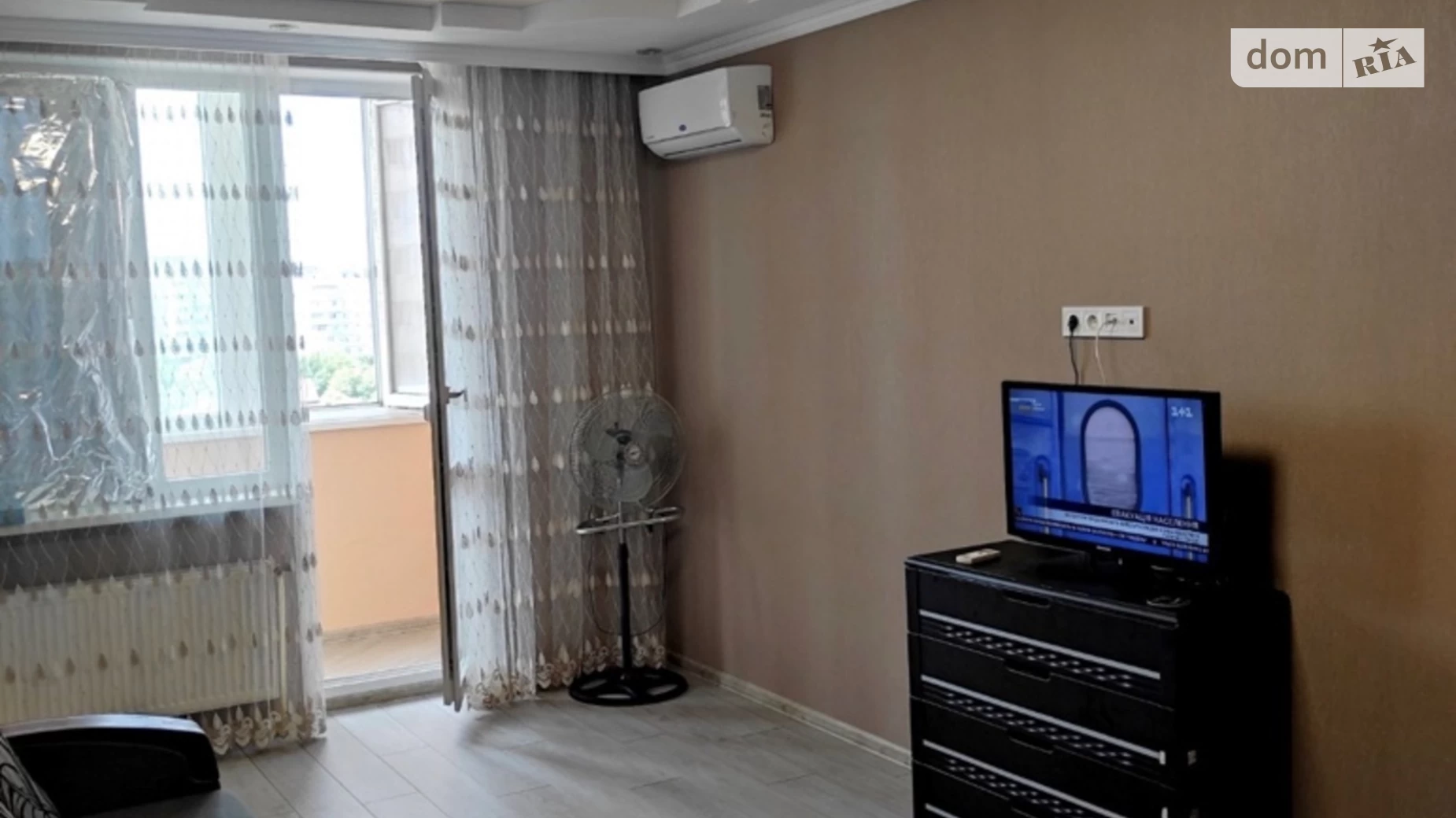 Продается 2-комнатная квартира 67 кв. м в Одессе, ул. Академика Королева