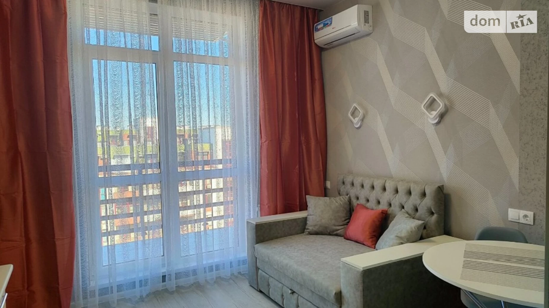 Продается 1-комнатная квартира 21.5 кв. м в Крыжановка, ул. Генерала Бочарова