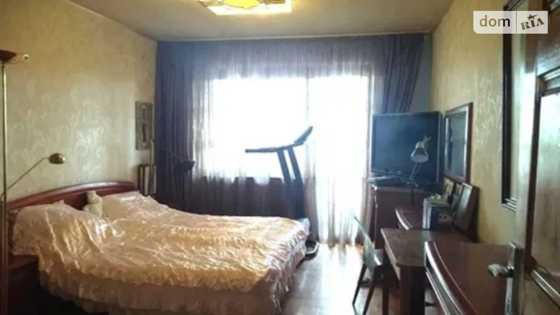 Продается 3-комнатная квартира 92 кв. м в Киеве, ул. Генерала Геннадия Воробьева, 13Д
