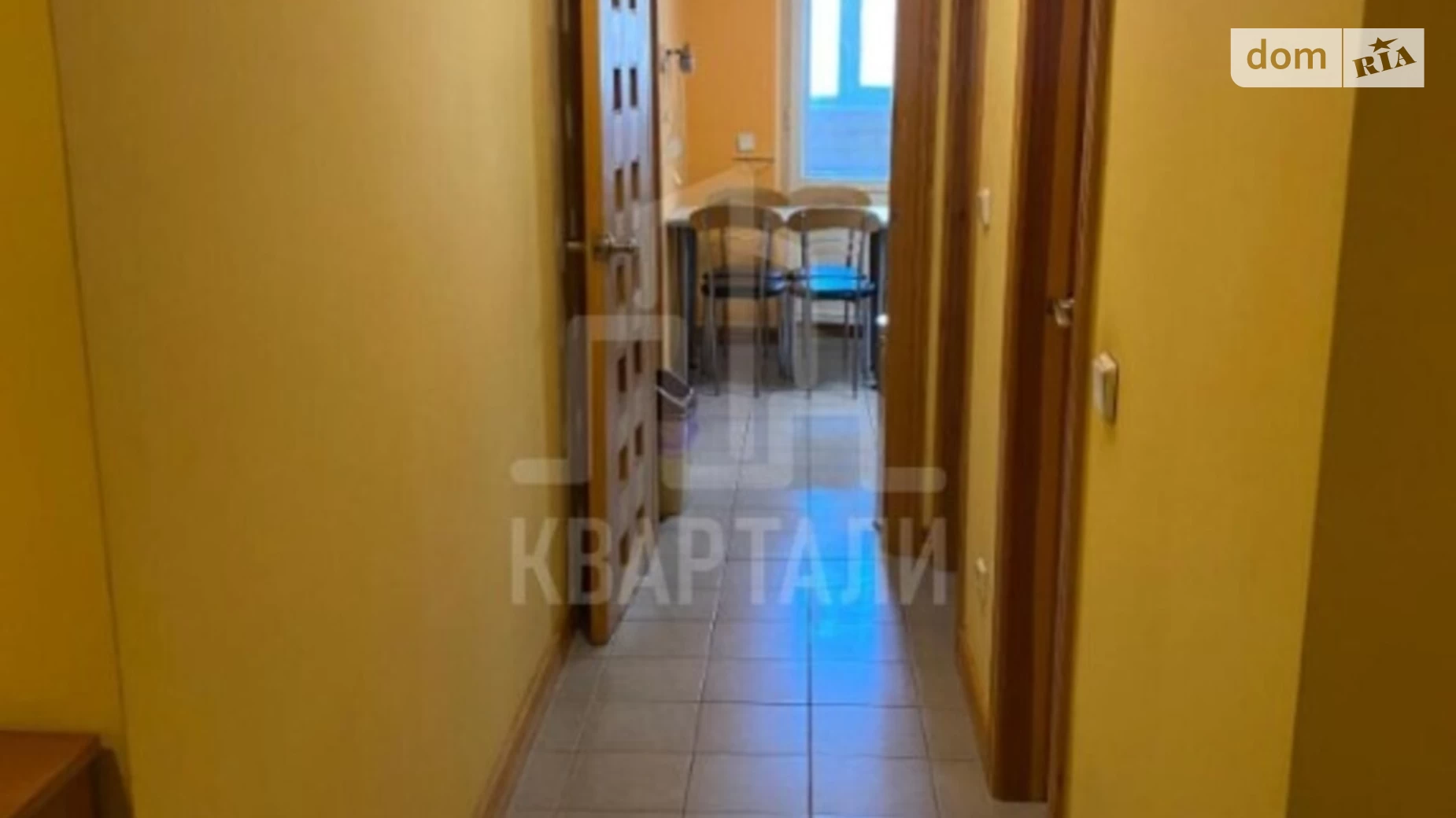 Продается 3-комнатная квартира 80.3 кв. м в Киеве, ул. Княжий Затон, 14Б