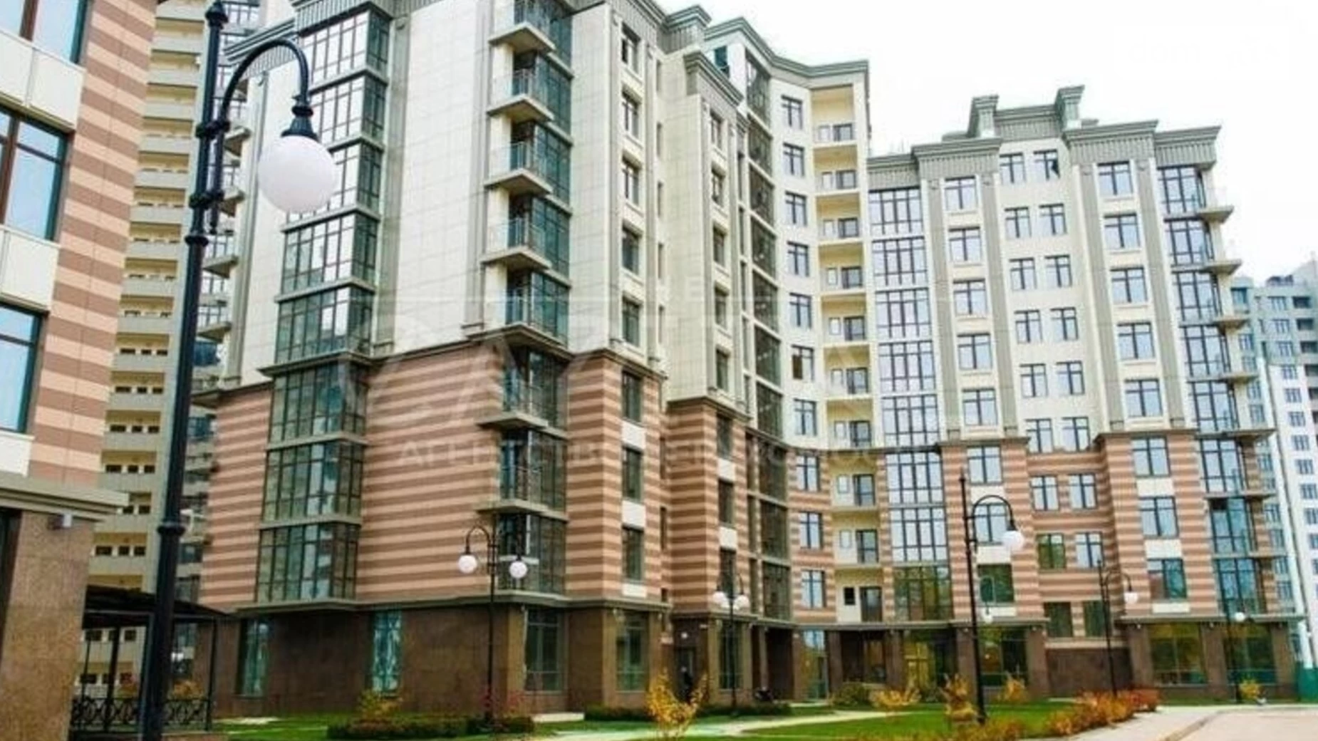 Продается 4-комнатная квартира 155 кв. м в Киеве, ул. Андрея Верхогляда(Драгомирова), 1-20А - фото 2