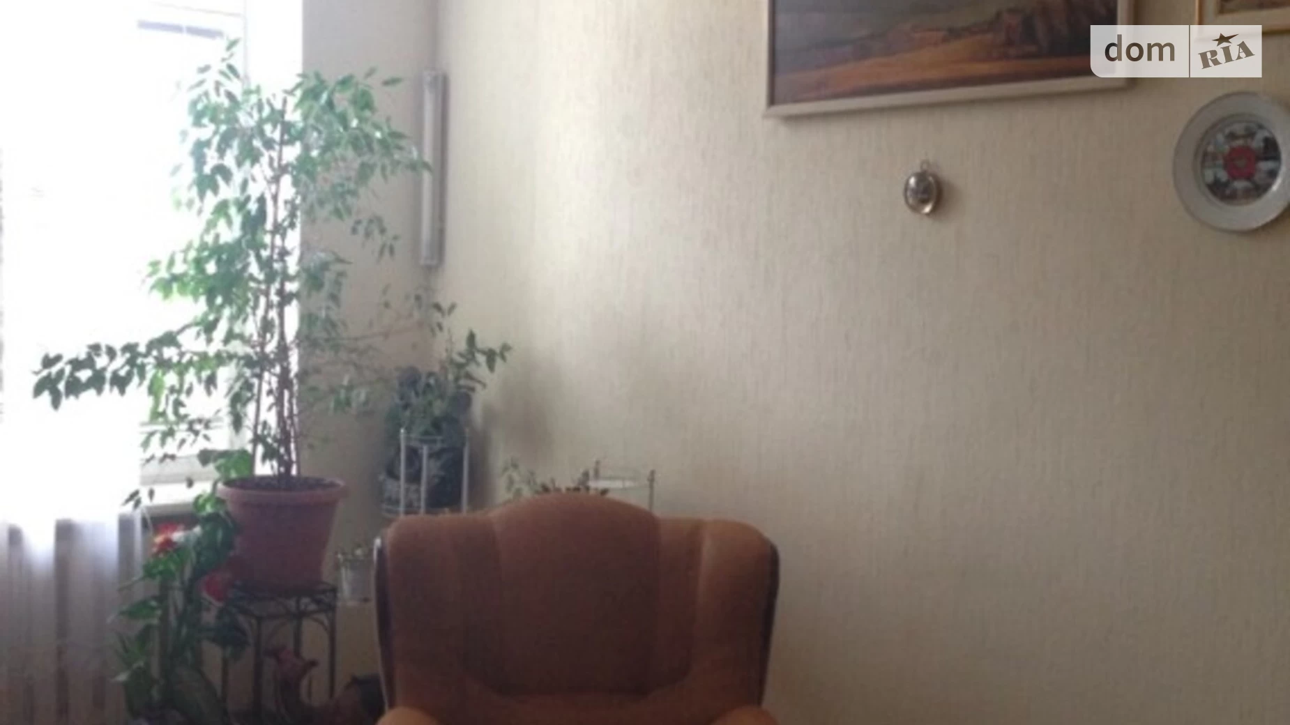 Продается 3-комнатная квартира 90 кв. м в Одессе, ул. Дерибасовская, 9