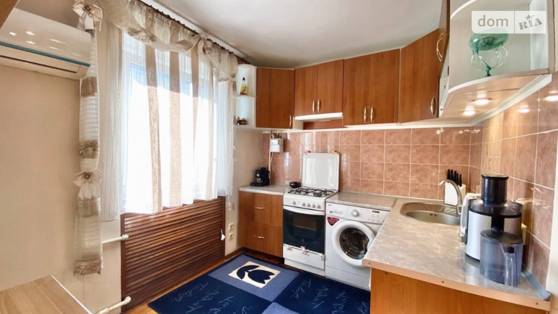 Продается 2-комнатная квартира 45 кв. м в Одессе, ул. Краснова