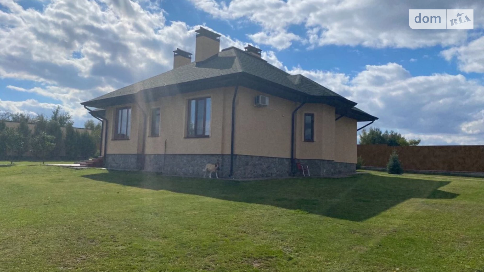 Продается одноэтажный дом 158 кв. м с камином, цена: 240000 $ - фото 2