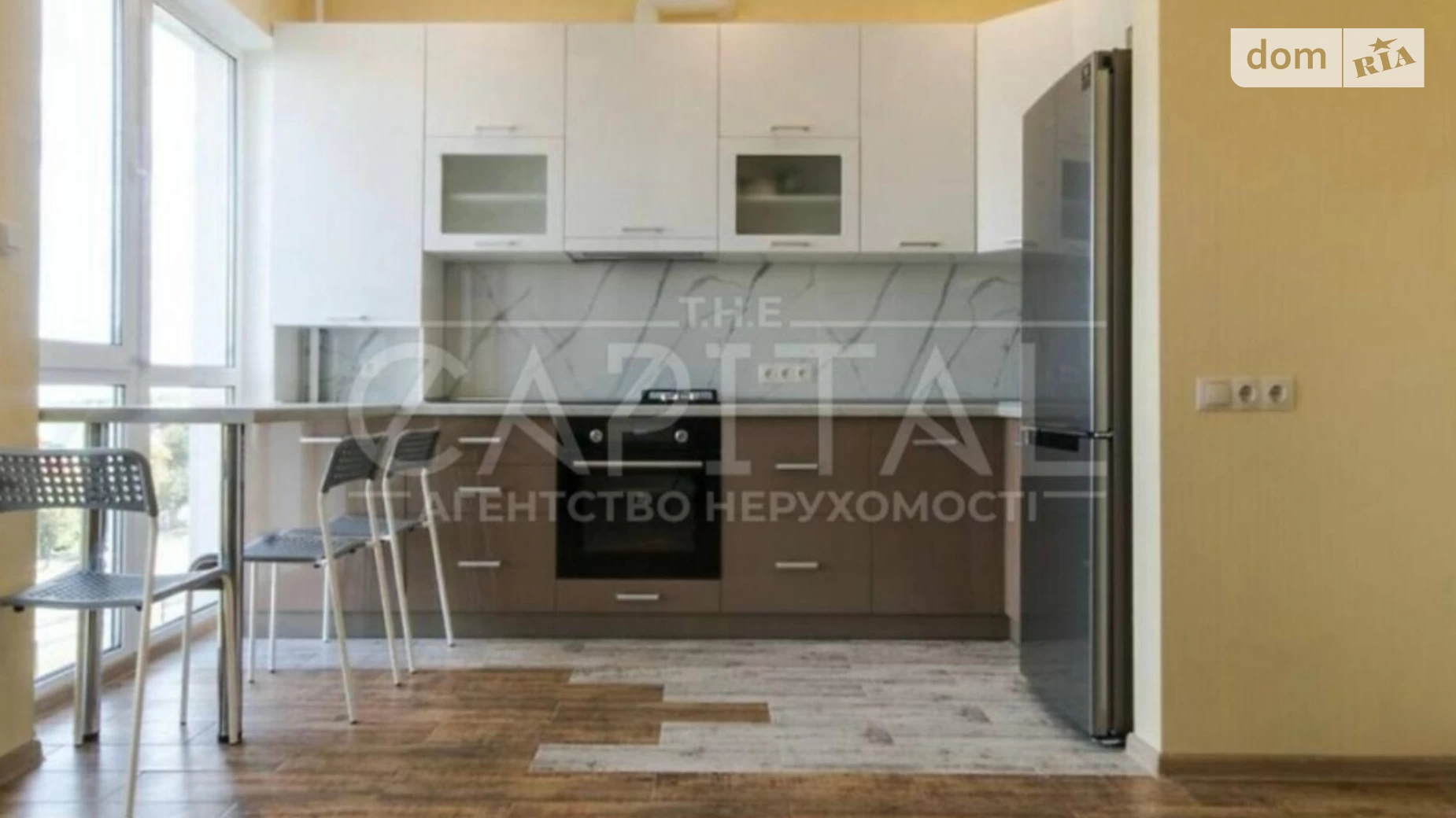 Продається 1-кімнатна квартира 32 кв. м у Києві, вул. Метрологічна