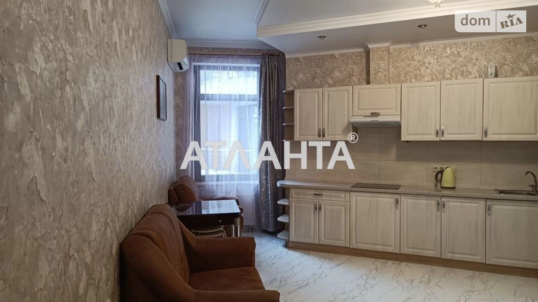 Продается 1-комнатная квартира 35 кв. м в Одессе, бул. Французский, 13А