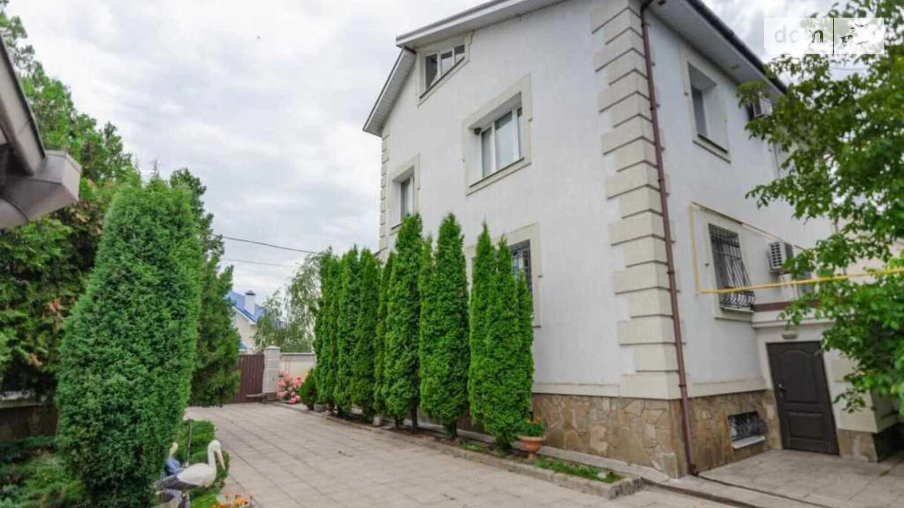 Продается дом на 2 этажа 266 кв. м с террасой, ул. Бароновская