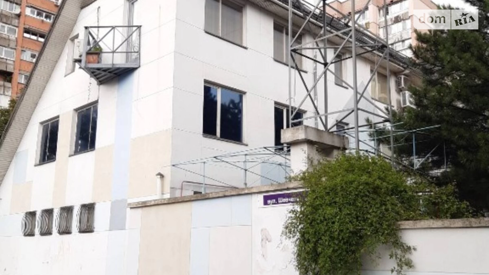 Продається об'єкт сфери послуг 1281.6 кв. м в 3-поверховій будівлі, цена: 1200000 $ - фото 2